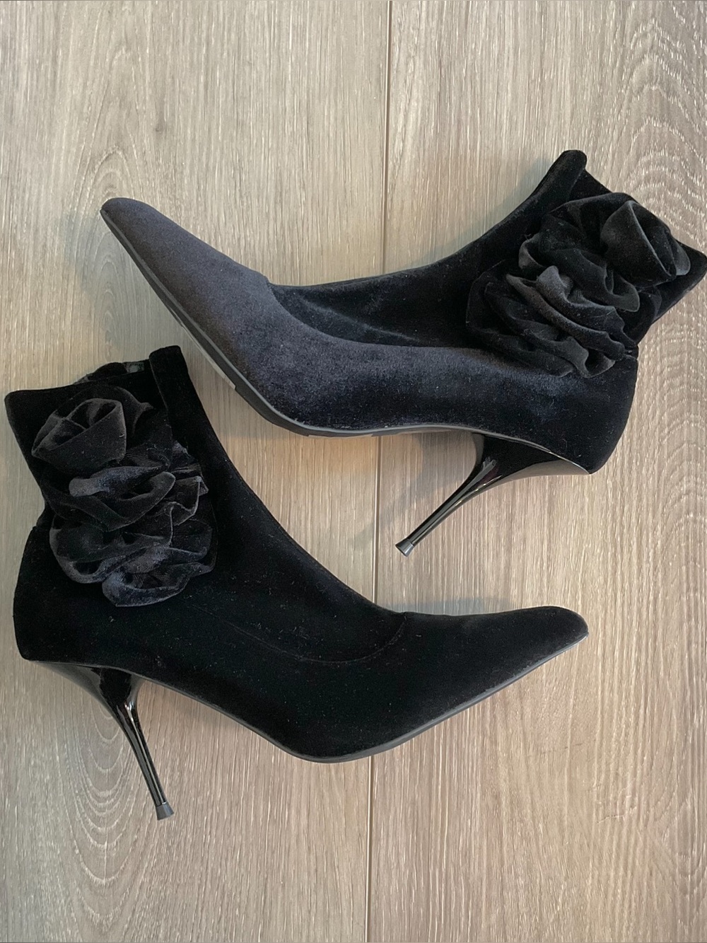 JEFFREY CAMPBELL Florette Velvet Boots Pointed Toe In Black Size 8.5